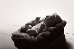 Neugeborenenfotografie Neugeborenenfotos Babyfotografie Babyfotos newborn shooting baby photographer Babyfotografin Zug Zürich Luzern Aargau Schwyz Fotograf Zentralschweiz Cornelia Moebes Photography