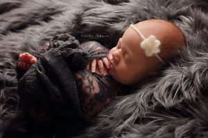 Neugeborenenfotografie Newborn Shooting Babyfotografie Babyfotografin Cornelia Moebes Photography Fotografie Zug Zürich Luzern Aargau Schwyz