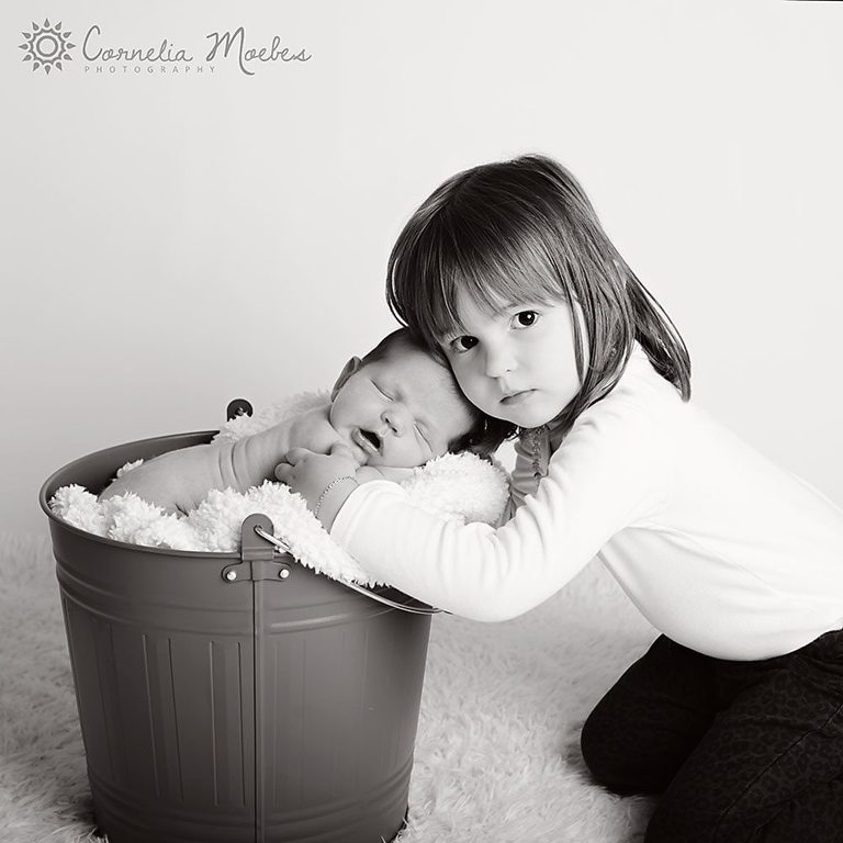 Neugeborenenfotografie-Babyfotografie-newborn photography-Cornelia Moebes Fotografe-Fotografie Zug Zürich Luzern Schwyz-J10