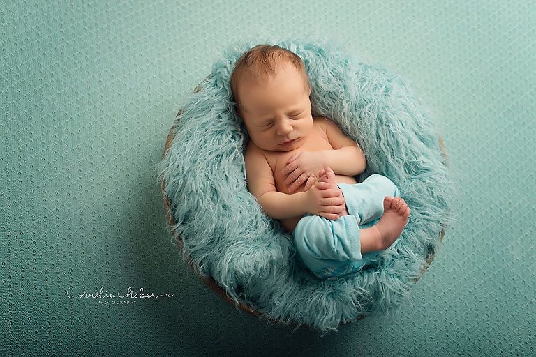 Neugeborenenfotografie Neugeborene Babyfotografie newborn shooting Cornelia Moebes Photography Zug Zürich Luzern Aargau Schwyz