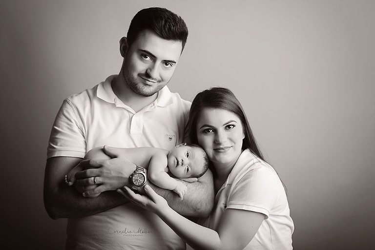 Neugeborenenfotografie Neugeborene newborn shooting Babyfotografie baby photography Familienfotos Cornelia Moebes Photography Zug Baar Zürich Luzern Aargau Schwyz 