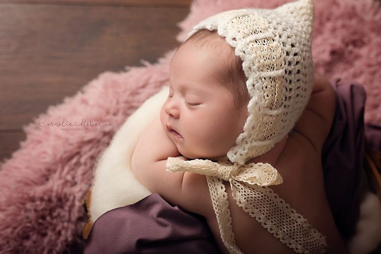 neugeborenenfotografie-neugeborenenfotos-babyfotograf-newborn-shooting-cornelia-moebes-photography-j8
