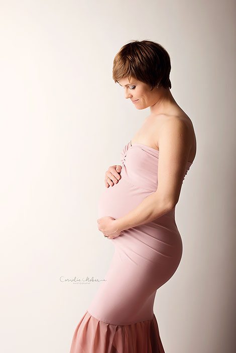 Schwangerschaftsshooting Schwangerschaftsfotos Babybauch Shooting maternity photography pregnancy newborn Neugeborene Babyfotografie Cornelia Moebes Photography Zug Zürich Luzern Aargau Schwyz