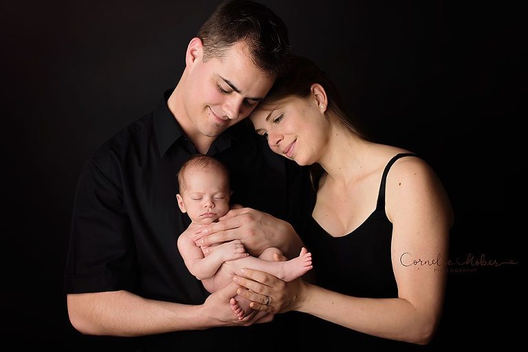 Neugeborenenfotografie Neugeborenenbilder newborn shooting Babyfotografie Neugeborene Cornelia Moebes Photografie Zug Zürich Luzern Aargau Schwyz