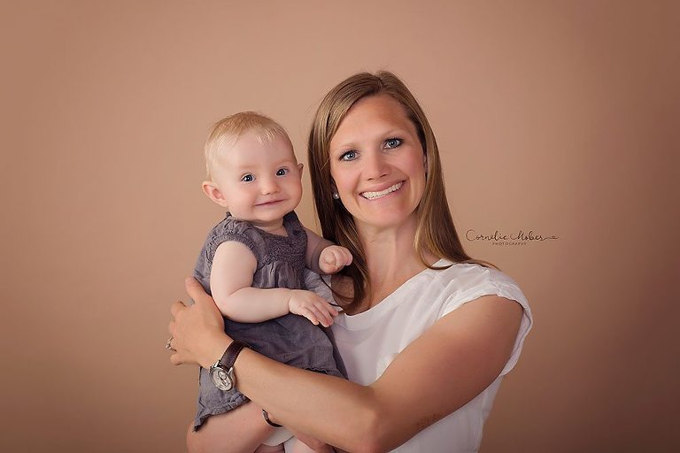 Familienshooting Familienfotos Kinderfotografie Babyfotografie Babyfotograf Kinder Portrait Cornelia Moebes Photography Zug Zürich Luzern Schwyz Aargau