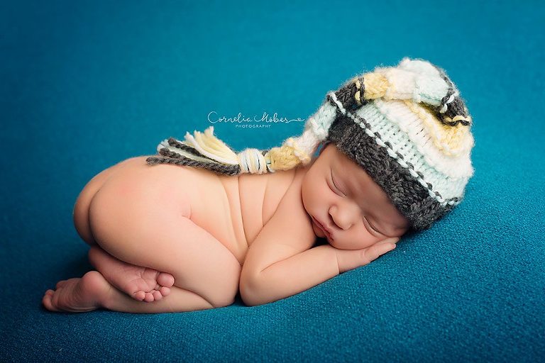 Neugeborenenfotografie Babyfotografie Babyfotografin Zug Zürich Luzern Schwyz Aargau newborn shooting baby portraiture Cornelia Moebes Photography