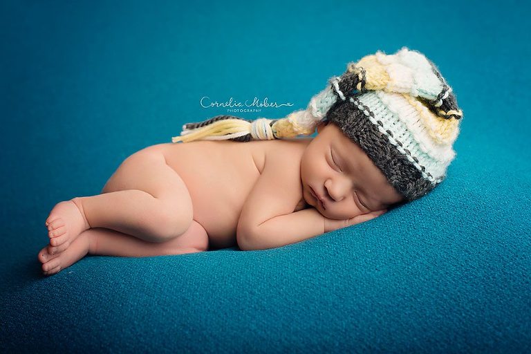 Neugeborenenfotografie Babyfotografie Babyfotografin Zug Zürich Luzern Schwyz Aargau newborn shooting baby portraiture Cornelia Moebes Photography