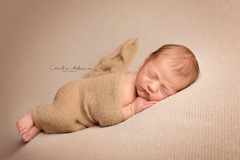 Neugeborenenfotografie Babyfotografie Babyfotografin Zug Zürich Luzern Schwyz Aargau newborn shooting baby portraiture Neugeborenenfotos Cornelia Moebes Photography