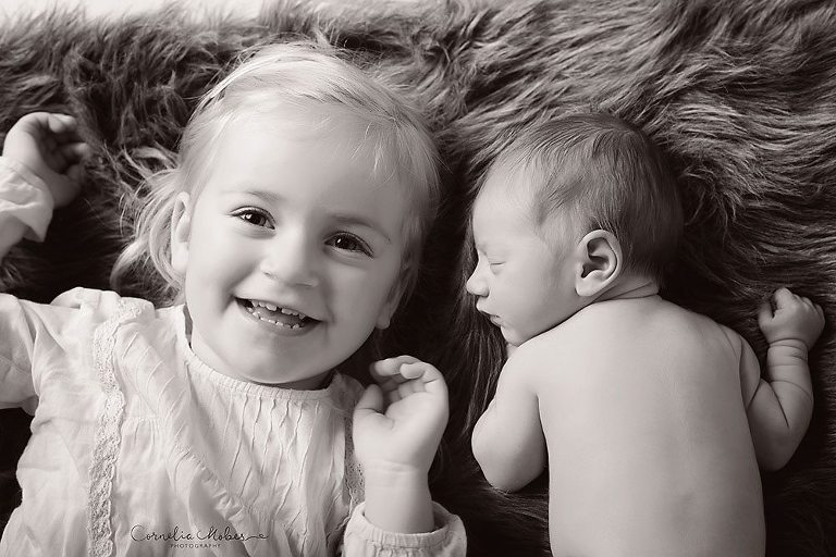 Neugeborenenfotografie Babyfotografie Babyfotografin Zug Zürich Luzern Schwyz Aargau newborn shooting baby portraiture Neugeborenenfotos Cornelia Moebes Photography