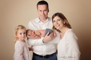 Neugeborenenfotografie Babyfotografie Babyfotografin Zug Zürich Luzern Schwyz Aargau newborn shooting baby portraiture Neugeborenenfotos Cornelia Moebes Photography