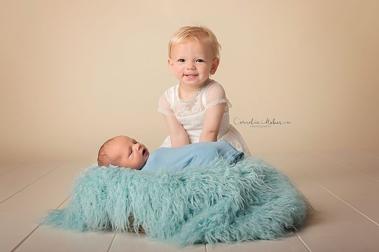 Neugeborenenfotos Neugeborenenfotografie Babyfotos Babyfotografie Newborn Shooting Baby Photographer Babyfotograf Zug Zürich Aargau Schwyz Luzern Cornelia Moebes Photography