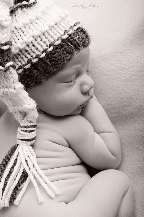 Neugeborenenshooting Neugeborenenfotografie Neugeborenenfotos newborn shooting Babyfotografie Babyfotos baby photographer Babyfotograf Zug Zürich Luzern Aargau Schwyz Cornelia Moebes Photogrphy