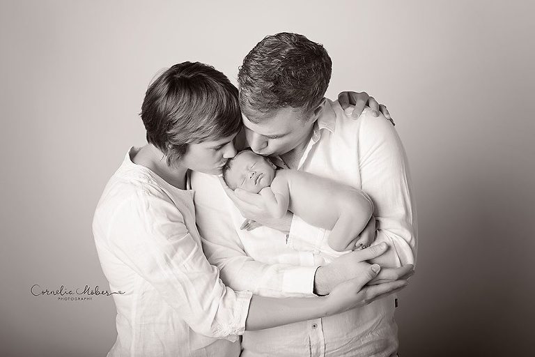 Neugeborenenshooting Neugeborenenfotografie Neugeborenenfotos newborn shooting Babyfotografie Babyfotos baby photographer Babyfotograf Zug Zürich Luzern Aargau Schwyz Cornelia Moebes Photography