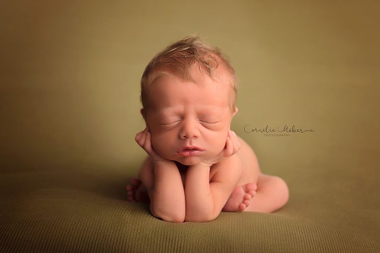 Neugeborenenshooting Neugeborenenfotografie Neugeborenenfotos newborn shooting Babyfotografie Babyfotos baby photographer Babyfotograf Zug Zürich Luzern Aargau Schwyz Cornelia Moebes Photography