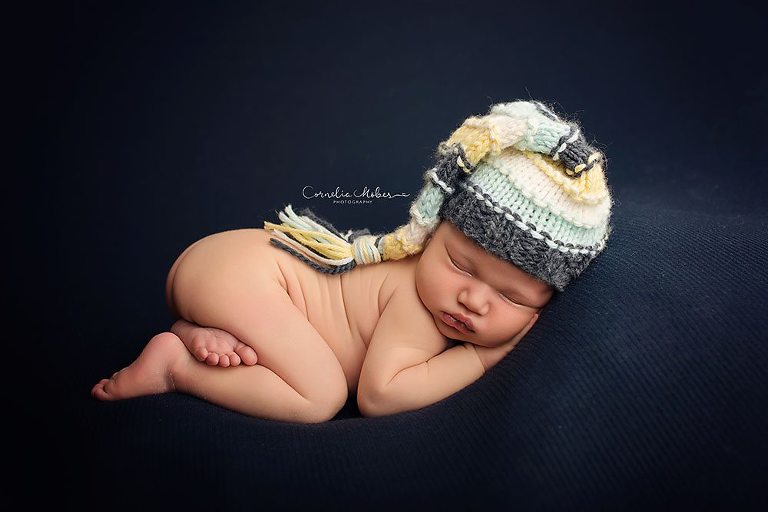 Neugeborenenshooting Neugeborenenfotografie Neugeborenenfotos newborn shooting Babyfotografie Babyfotos baby photographer Babyfotograf Zug Zürich Luzern Aargau Schwyz Cornelia Moebes Photography