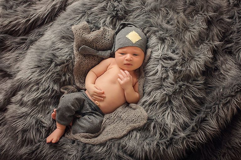 Neugeborenenshooting Neugeborenenfotografie Neugeborenenfotos newborn shooting Babyfotografie Babyfotos baby photographer Babyfotograf Zug Zürich Luzern Aargau Schwyz Cornelia Moebes Photography