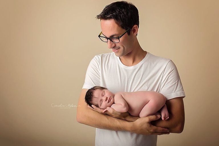 Neugeborenenshooting Neugeborenenfotografie Neugeborenenfotos newborn shooting Babyfotografie Babyfotos baby photographer Babyfotograf Zug Zürich Luzern Aargau Schwyz Cornelia Moebes Photography