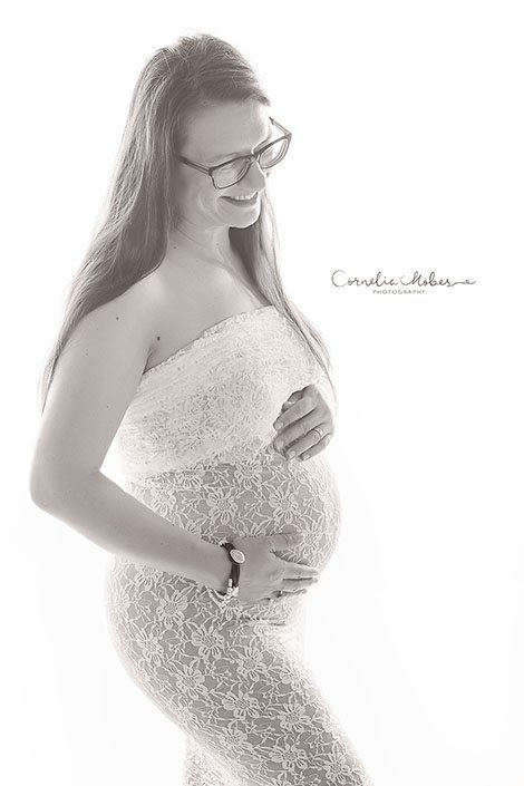 Schwangerschaftsshooting Schwangerschaftsfotografie Babybauchshooting maternity photography pregnancy newborn shooting Neugeborenenfotografie Babyfotografie Babyfotos Cornelia Moebes Photography