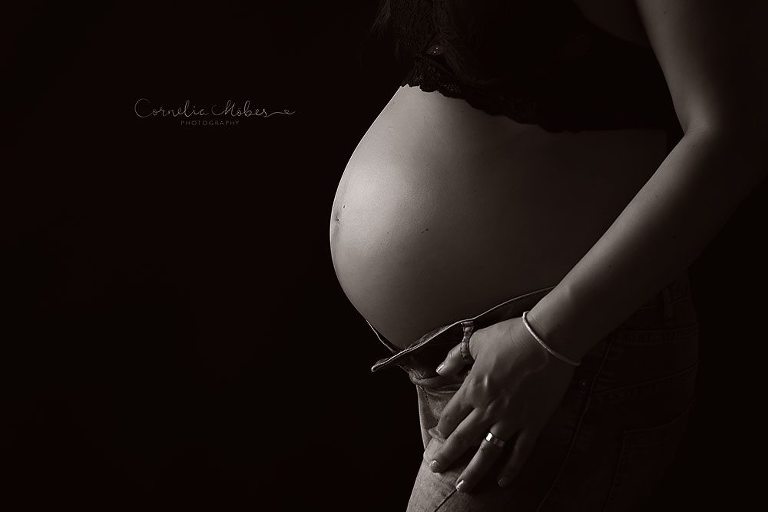 Schwangerschaftsshooting Schwangerschaftsfotografie Babybauchshooting maternity photography pregnancy newborn shooting Neugeborenenfotografie Babyfotografie Babyfotos Cornelia Moebes Photography