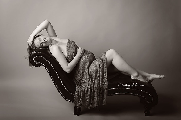 Schwangerschaftsfotografie Babybauchshooting Schwangerschaftsshooting Neugeborenenfotos newbornshooting Babyfotografie Cornelia Moebes Fotografie