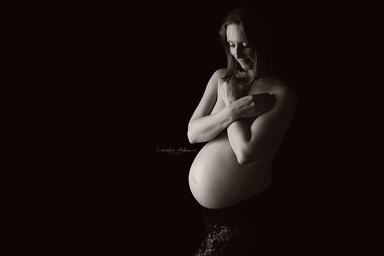 Schwangerschaftsfotografie Babybauchshooting Schwangerschaftsshooting Neugeborenenfotos newbornshooting Babyfotografie Cornelia Moebes Fotografie