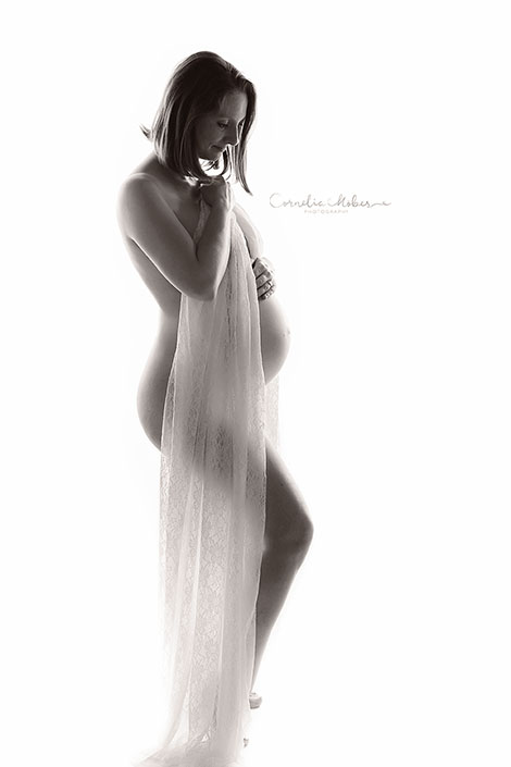 Schwangerschaftsfotografie Babybauchshooting Schwangerschaftsshooting Neugeborenenfotos newbornshooting Babyfotografie Cornelia Moebes Fotografie