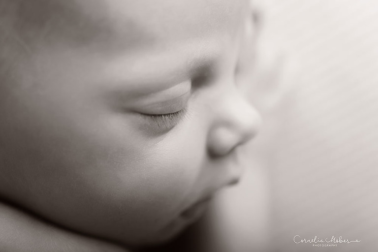 Neugeborenenfotografie newbornshooting Babyfotografie Neugeborenenshooting Babyfotograf Cornelia Moebes Photography