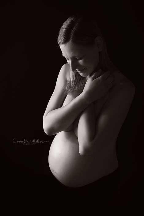 Schwangerschaftsfotografie Babybauchshooting Schwangerschaftsshooting Neugeborenenfotos newbornshooting Babyfotografie Cornelia Moebes Fotografie