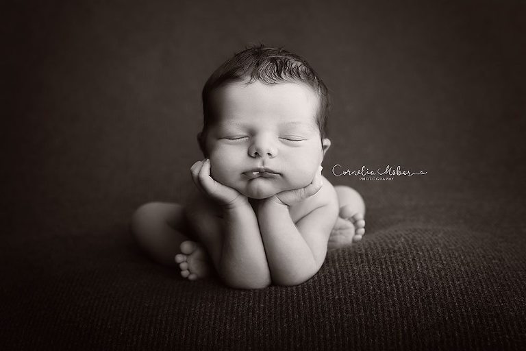 Neugeborenenbilder Neugeborenenshooting Neugeborenenfotografie newbornphotography newborn shooting Babyfotografie Babyfotograf Zug Zürich Luzern Aargau Schwyz Cornelia Moebes Photography