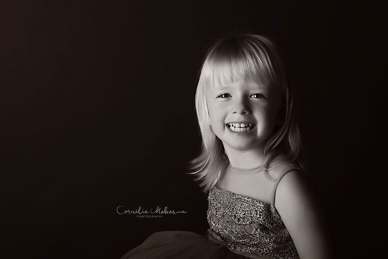 Schwangerschaftsfotografie Babybauchshooting Schwangerschaftsshooting Neugeborenenfotos newbornshooting Babyfotografie Cornelia Moebes Fotografie