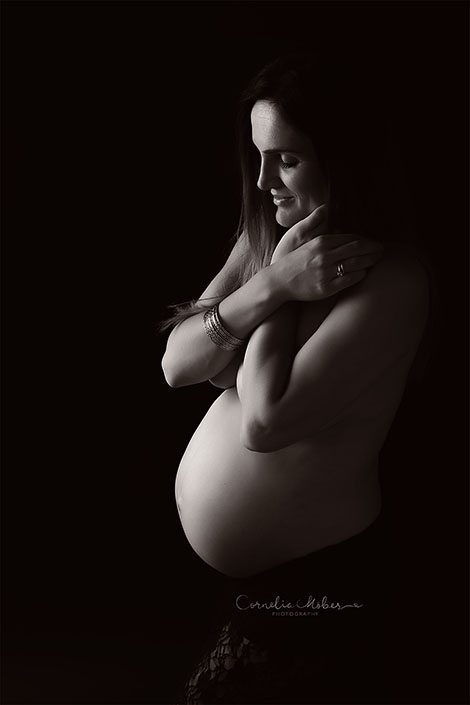Schwangerschaftsfotografie Babybauchshooting Schwangerschaftsshooting Neugeborenenfotos newbornshooting Babyfotografie Cornelia Moebes Fotografie