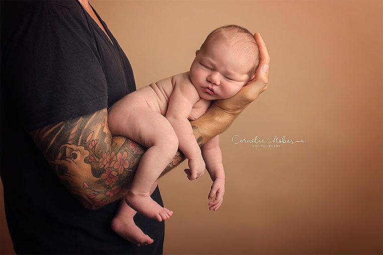 Neugeborenenbilder Neugeborenenshooting Neugeborenenfotografie newbornphotography newborn shooting Babyfotografie Babyfotograf Zug Zürich Luzern Aargau Schwyz Cornelia Moebes Photography