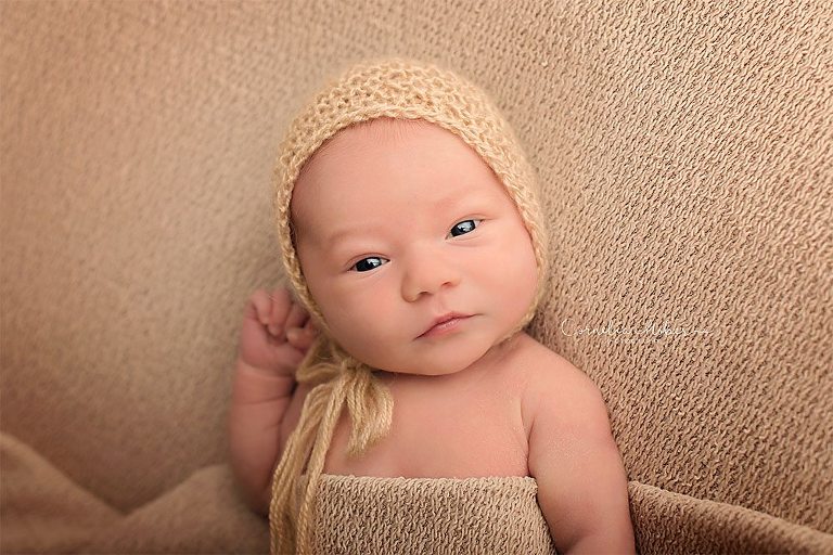 Neugeborenenbilder Neugeborenenshooting Neugeborenenfotografie newbornphotography newborn shooting Babyfotografie Babyfotograf Zug Zürich Luzern Aargau Schwyz Cornelia Moebes Photography