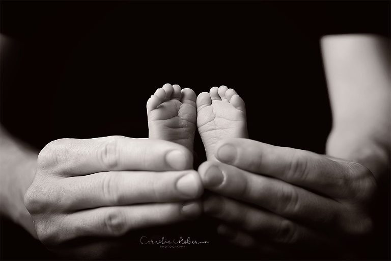 Neugeborenenbilder Neugeborenenshooting Neugeborenenfotografie newbornphotography newborn shooting Babyfotografie Babyfotograf Zug Zürich Luzern Aargau Schwyz Cornelia Moebes Photography