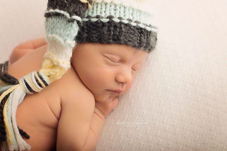 Neugeborenenbilder Neugeborenenshooting Neugeborenenfotografie newbornphotography newborn shooting Babyfotografie Babyfotograf Zug Zürich Luzern Aargau Schwyz Cornelia Moebes Photography