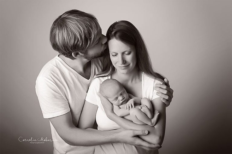 Neugeborenenbilder Neugeborenenshooting Neugeborenenfotografie newbornphotography newborn shooting Babyfotografie Babyfotograf Zug Zürich Luzern Aargau Schwyz Cornelia Moebes Photography