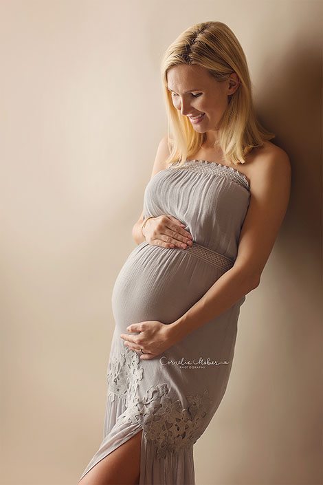 Schwangerschaftsfotografie Babybauchshooting Schwangerschaftsshooting Neugeborenenfotos newbornshooting Babyfotografie Cornelia Moebes Fotografie