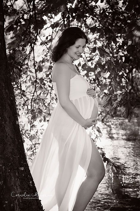 Schwangerschaftsfotografie Babybauchshooting Schwangerschaftsshooting Neugeborenenfotos newbornshooting Babyfotografie Cornelia Moebes Fotografie