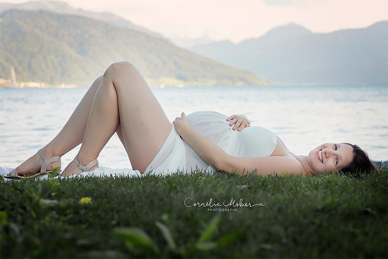 Schwangerschaftsfotografie Babybauchshooting Schwangerschaftsshooting Neugeborenenfotos newbornshooting Babyfotografie Cornelia Moebes Fotografie
