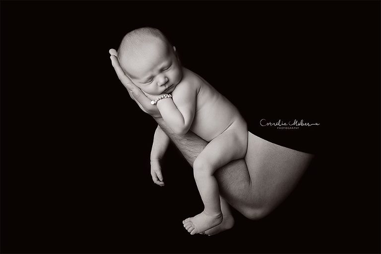 Neugeborenenbilder Neugeborenenshooting Neugeborenenfotografie newbornphotography newborn shooting Babyfotografie Babyfotograf Zug Zürich Luzern Aargau Schwyz Cornelia Moebes Photography