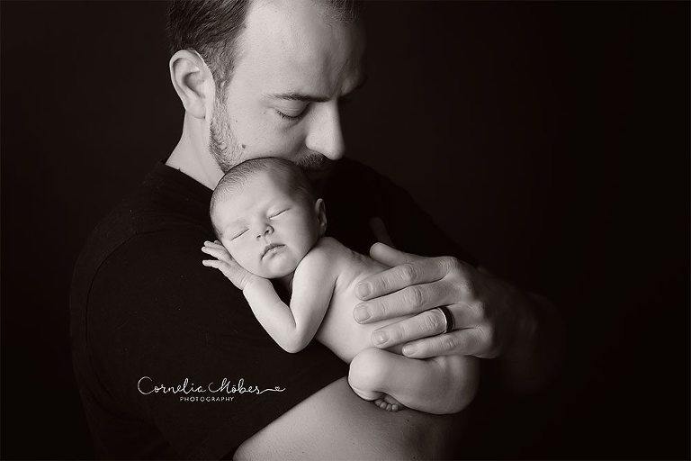 Neugeborenenbilder Neugeborenenshooting Neugeborenenfotografie newbornphotography newborn shooting Babyfotografie Babyfotograf Zug Zürich Luzern Aargau Schwyz Cornelia Moebes Photography