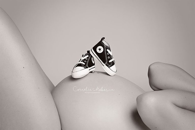 Schwangerschaftsfotografie Babybauchshooting Schwangerschaftsshooting Neugeborenenfotos newbornshooting Babyfotografie Cornelia Moebes Fotografie