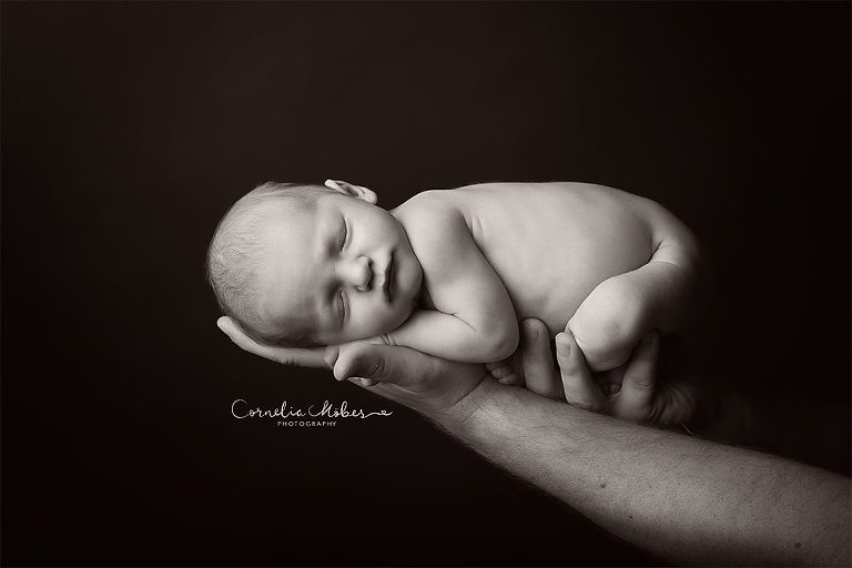 Neugeborenenbilder Neugeborenenshooting Neugeborenenfotografie newbornphotography newborn shooting Babyfotografie Babyfotograf Zug Zürich Luzern Aargau Schwyz Cornelia Moebes Photography