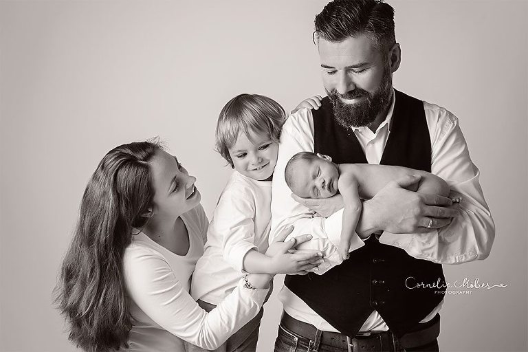 Neugeborenenbilder Neugeborenenshooting Neugeborenenfotografie newbornphotography newborn shooting Babyfotografie Babyfotograf Zug Zürich Luzern Aargau Schwyz Cornelia Moebes Photography