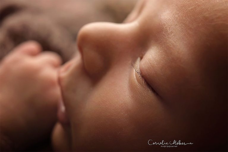 Neugeborenenbilder Neugeborenenshooting Neugeborenenfotografie newbornphotography newborn shooting Babyfotografie Babyfotograf Zug Zürich Luzern Aargau Schwyz Cornelia Moebes Photography