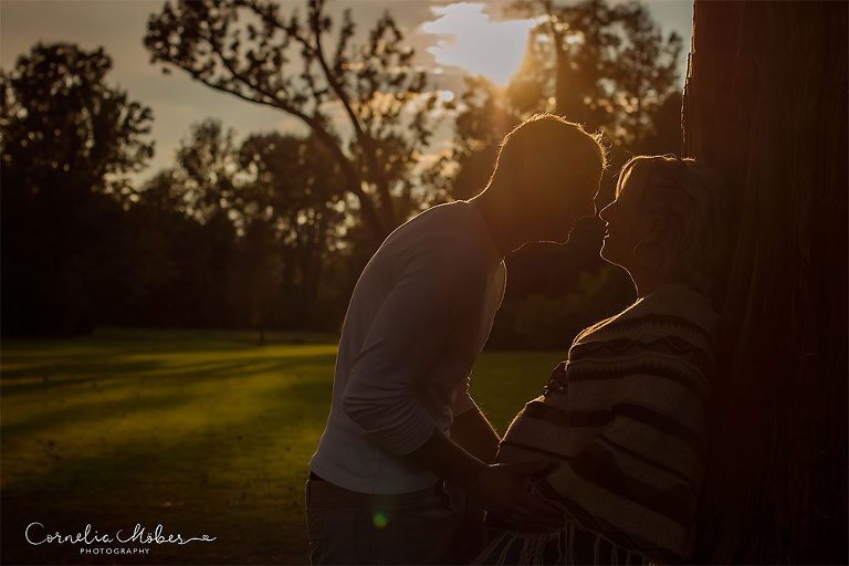 Schwangerschaftsfotos-Schwangerschaftsshooting Schwangerschaftsfotografie Babybauch Shooting maternity photographer Mutterschaft Babyfotograf Babyshooting newbornshooting Neugeborenenfotografie Cornelia Moebes Photography Schweiz Zuerich Luzern Zug Aargau Schwyz