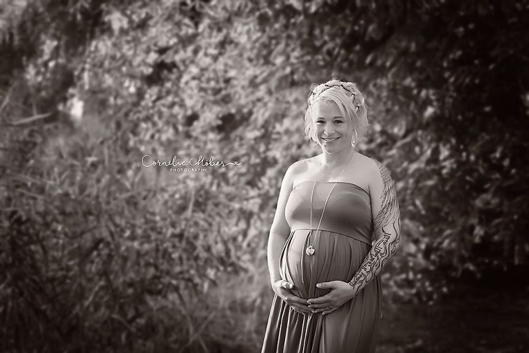 Schwangerschaftsfotos-Schwangerschaftsshooting Schwangerschaftsfotografie Babybauch Shooting maternity photographer Mutterschaft Babyfotograf Babyshooting newbornshooting Neugeborenenfotografie Cornelia Moebes Photography Schweiz Zuerich Luzern Zug Aargau Schwyz