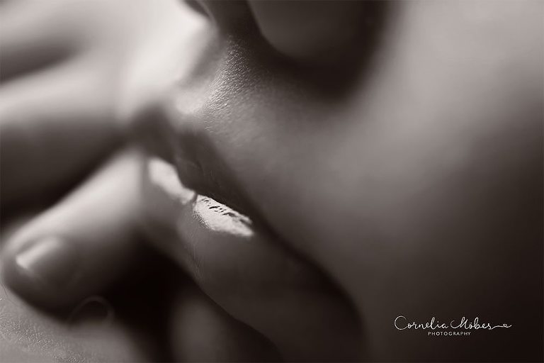 Neugeborenenbilder Neugeborenenshooting Neugeborenenfotografie newbornphotography newborn shooting Babyfotografie Babyfotograf Zug Zürich Luzern Aargau Schwyz Cornelia Moebes Photography