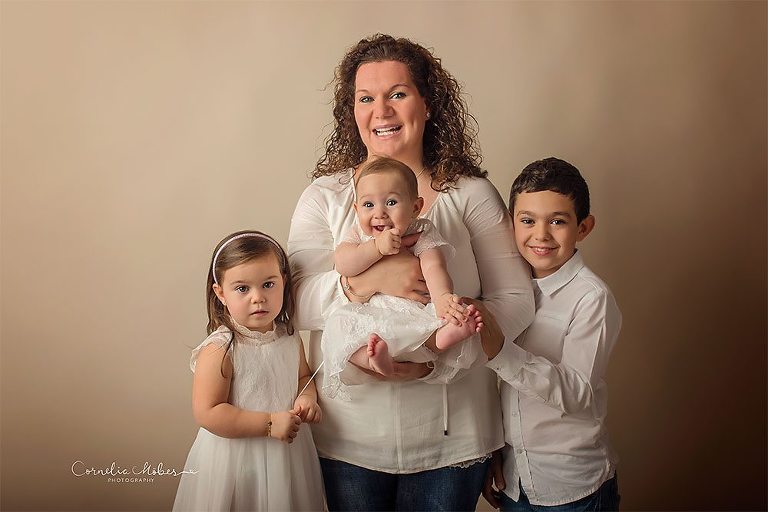 Babyshooting Babyfotografie Babyfotograf Zug Zürich Luzern Aargau Schwyz Familie Familienfotos Cornelia Moebes Photography