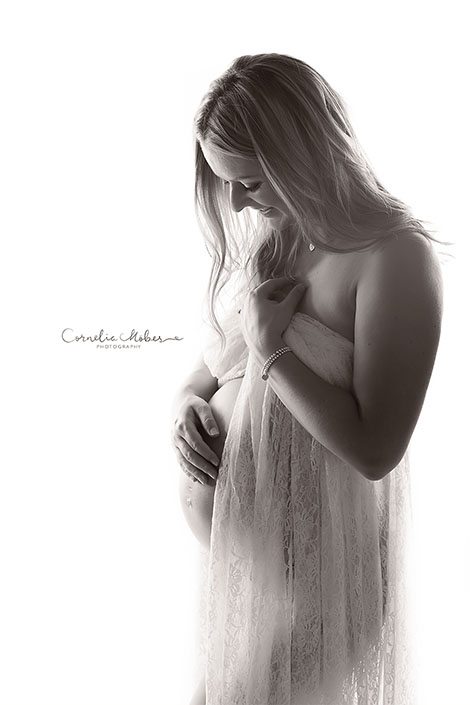 Schwangerschaftsfotos-Schwangerschaftsshooting Schwangerschaftsfotografie Babybauch Shooting maternity photographer Mutterschaft Babyfotograf Babyshooting newbornshooting Neugeborenenfotografie Cornelia Moebes Photography Schweiz Zuerich Luzern Zug Aargau Schwyz